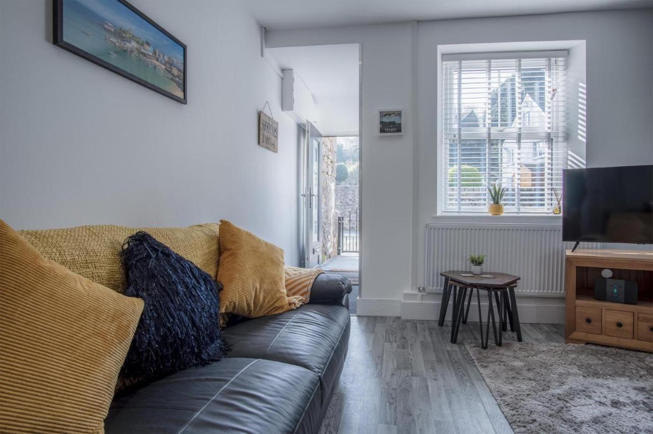 Hawtree Cottage - 2 Bedroom Cottage - Tenby Esterno foto