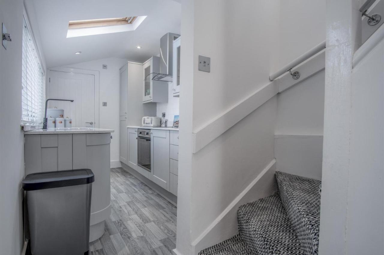 Hawtree Cottage - 2 Bedroom Cottage - Tenby Esterno foto