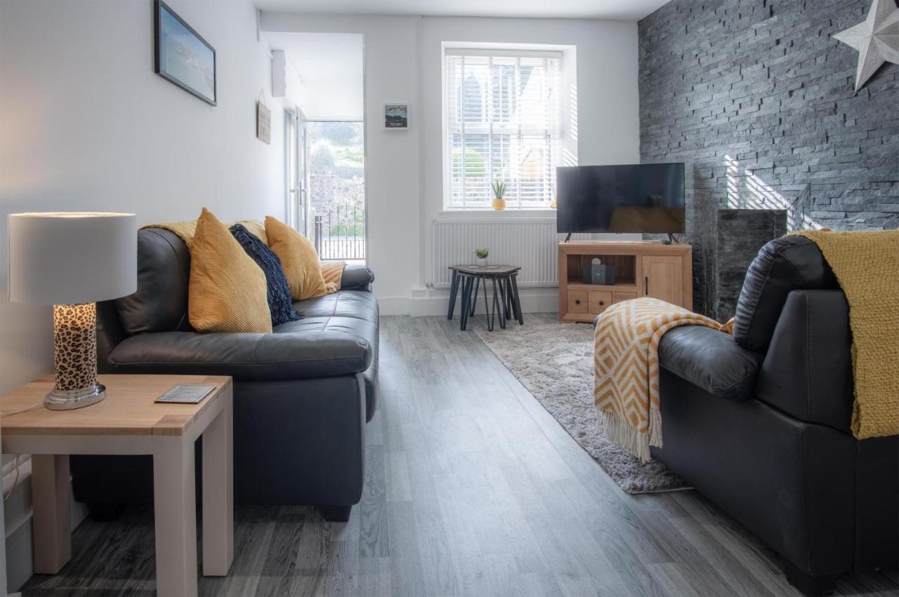 Hawtree Cottage - 2 Bedroom Cottage - Tenby Esterno foto